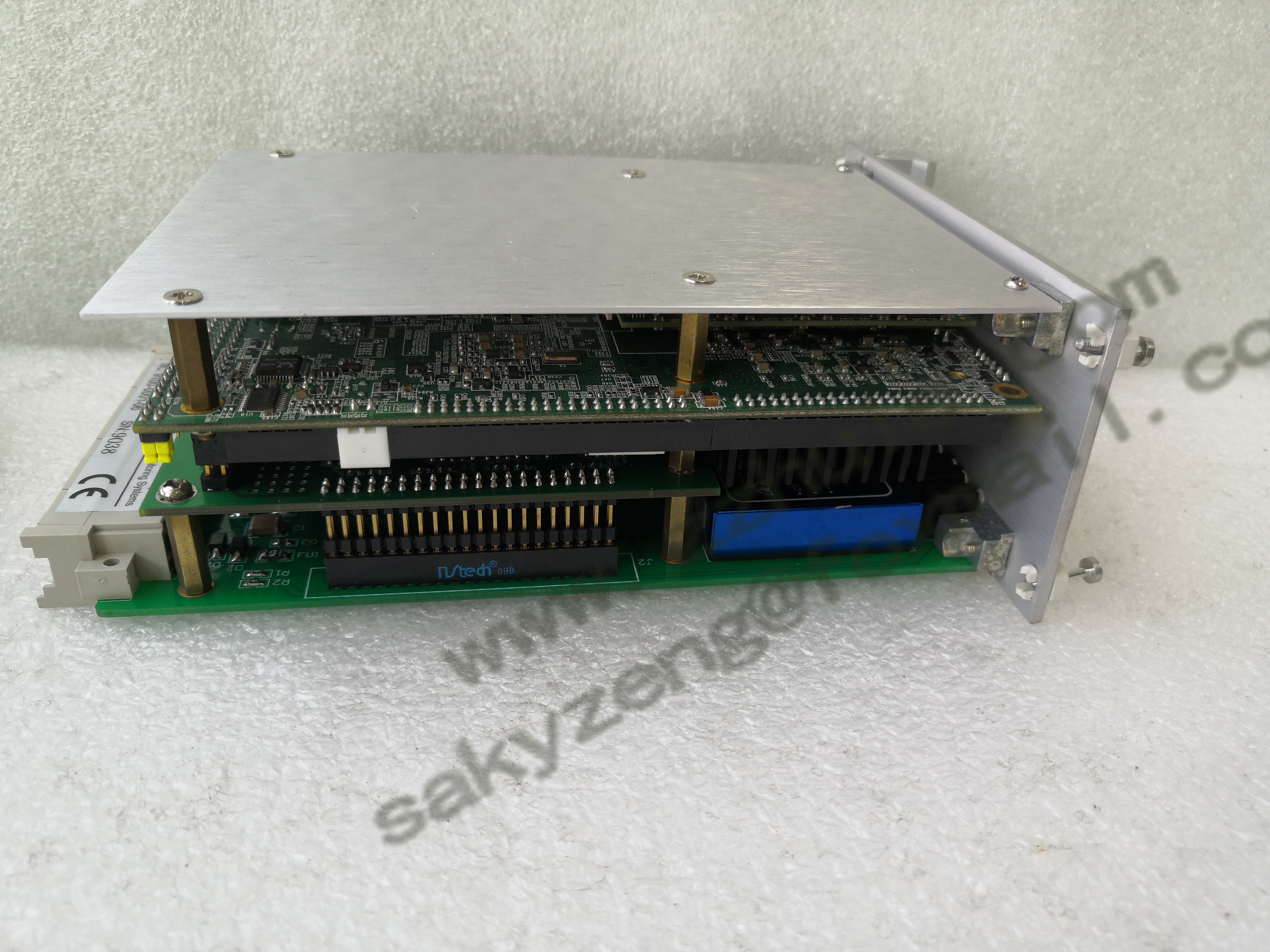 EMERSON MVME7100 VMEbus Single-Board Computer